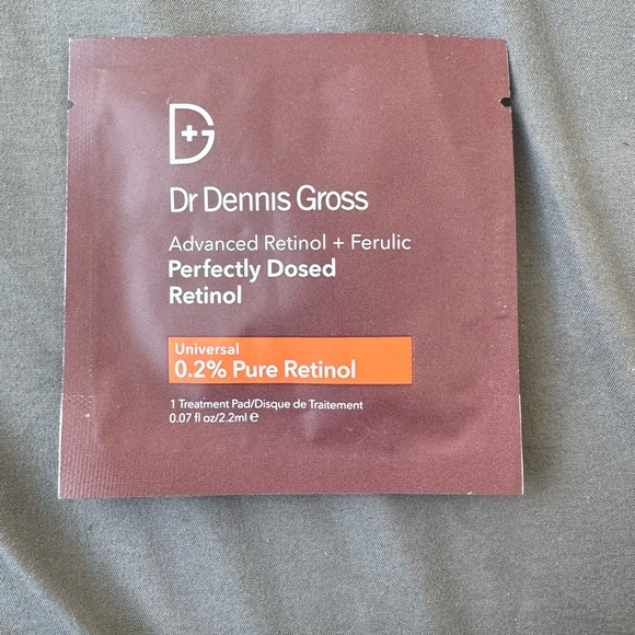 Dr Dennis Gross Skincare Treatment - Picture 2 of 3